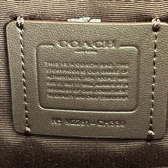 NWOT Coach Payton Hobo Bag in Black w/ Strawberry Print - Picture 5 of 5